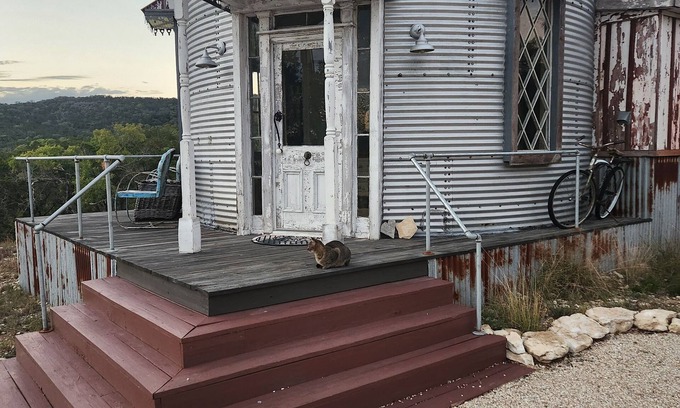 Center Point Cabin | Cozy Grain Bin Cabin with Pool and Pet-Friendly Amenities