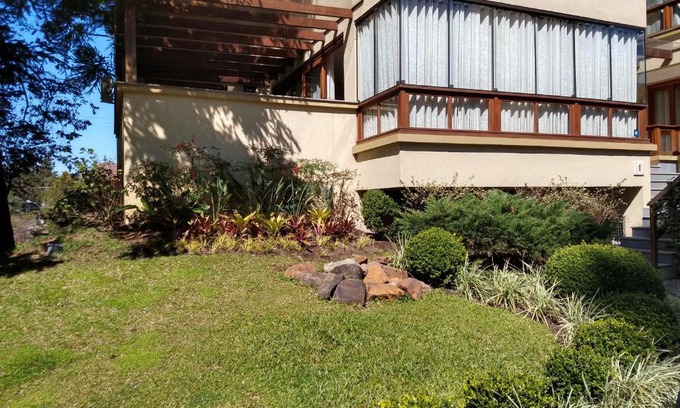 Centro Apartment | Cozy Gramado Aconchegante: 4-Star Guest Rated Retreat