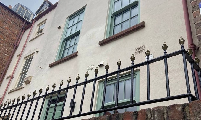 Hull Old Town House | Inviting Four Bedroom Home in Hull's Vibrant Old Town