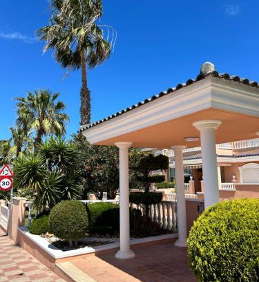 Puerto Marino Apartment | Family-Friendly Stay at Gran Alacant Relax Casa with Pool