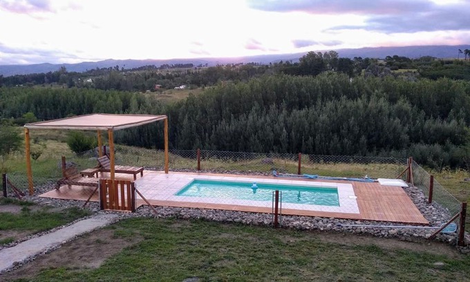 Villa Yacanto Ski Chalet | Beautiful Gran Cabaña in Villa Yacanto with Pool and Pets