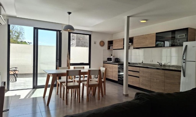 Villa Carlos Paz Apartment | Stylish Gran Duplex Paseo Quattro 22 with Pool & Ocean View