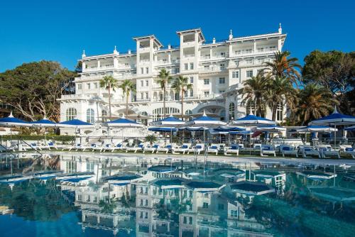 La Malagueta Hotel | Elegant Gran Hotel Miramar GL: Oceanfront Bliss with Spa