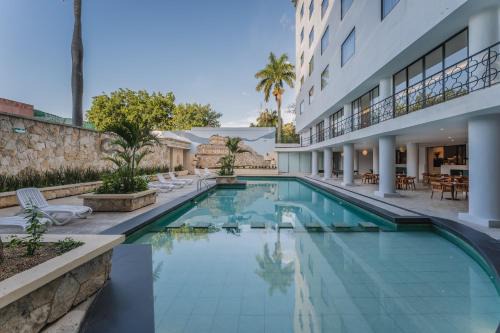 Centro Hotel | Pet-Friendly Getaway at Mision Merida Panamericana Hotel
