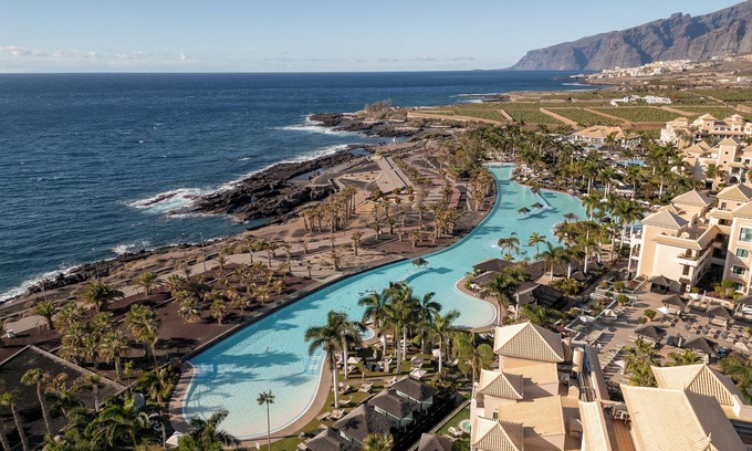 Alcala Resort | Elegant Gran Melia Palacio de Isora with Stunning Ocean Views