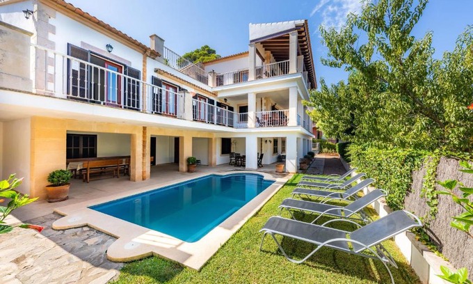 Cielo de Bonaire House | Gran Vista Mar: Family-Friendly Retreat with Pool Access