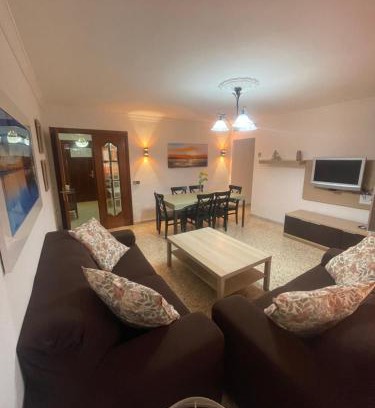 Cruz de Humilladero Apartment | Magnificent Apartment in Málaga - Pet & Child Friendly Retreat