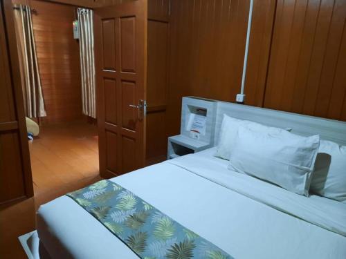 Palu Hotel | Budget-Friendly Granada Inn Palu with Breakfast & Family Perks