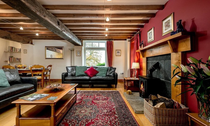 Beverley Cottage | Family-Friendly Stay at The Granary - Accommodates 6 Guests