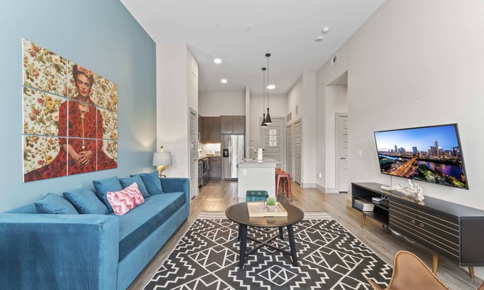 Montopolis Apartment | Elegant 1BR Suite Near Downtown with Fast WiFi & Breakfast