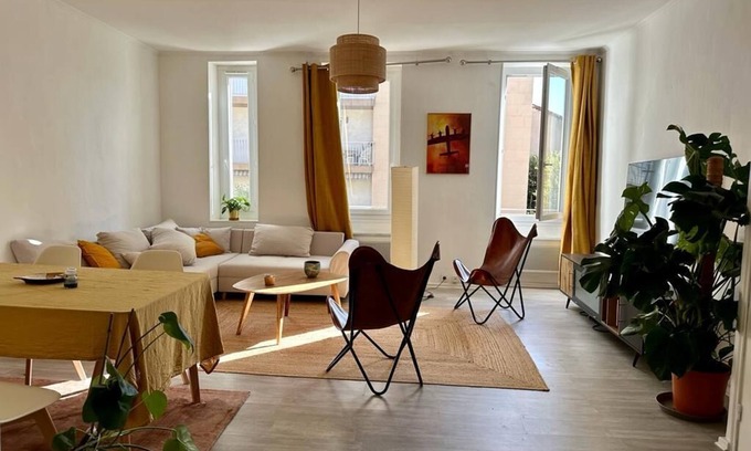 Lodi Apartment | Radiant 3-Piece Retreat in Lodi with Breakfast Included