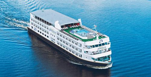 Manaus Boat Rental | Unforgettable Stay at Grand Amazon Expedition - 5 Star Luxury