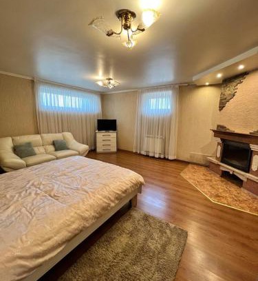 Svalyava Apartment | Stylish Grand Apartment with Spa and Breakfast Included