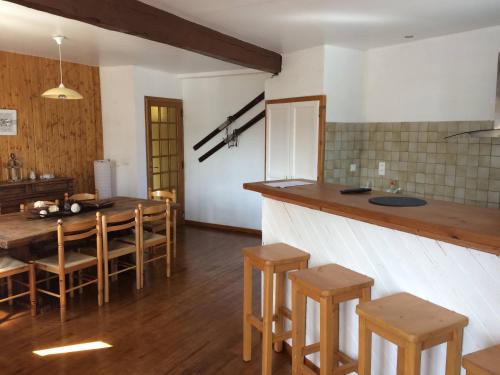 Formigueres Apartment | Spacious 130m² Apartment, Just Minutes from Ski Resorts