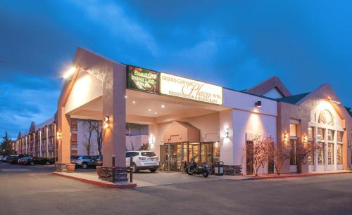 Tusayan Hotel | Experience Comfort at Grand Canyon Plaza Hotel with Great Amenities