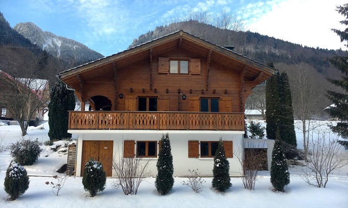 Vacheresse Ski Chalet | Beautiful Grand Chalet Moderne: Ideal for Families & Nature