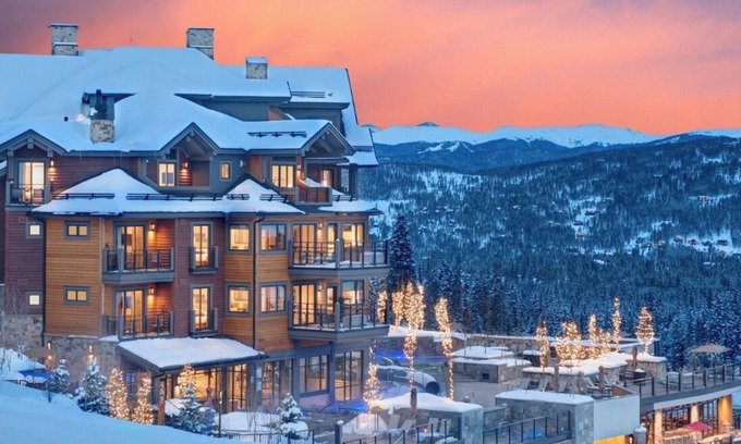 Smith County Cabin | Grand Colorado on Peak 8 Ski-in Ski-out