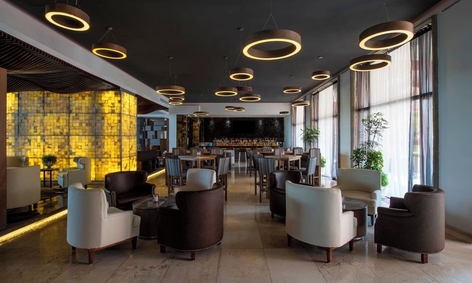 Queretaro Hotel | Relax at Grand Fiesta Americana Queretaro with Spa & Pool