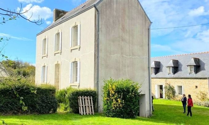 Pouldreuzic Other | Discover Grand Gite du Domaine de La Pommeraie Near Beach