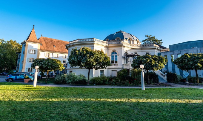 Yverdon-les-Bains Hotel | Relax at Grand Hôtel et Centre Thermal: 4-Star Spa Retreat