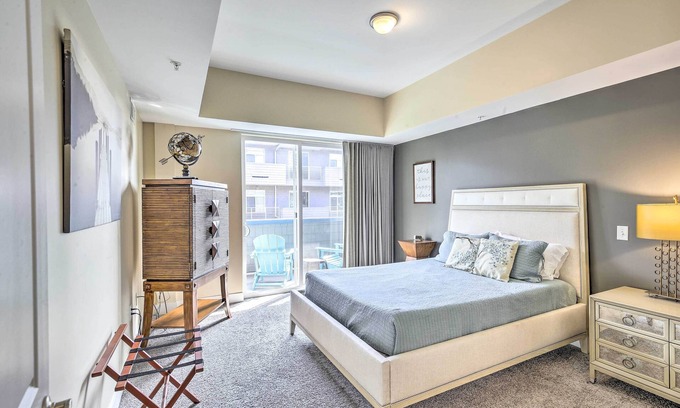 Grand Haven Apartment | Exceptional Grand Haven Condo with Patio Near Downtown