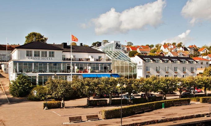 Asgardstrand Hotel | Experience Grand Hotel Åsgårdstrand - 4-Star Oceanfront Escape