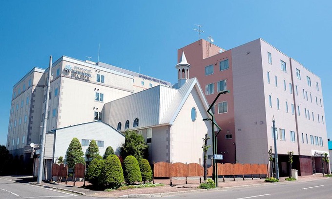 Nayoro Hotel | Experience Family-Friendly Comfort at Grand Hotel Fujika
