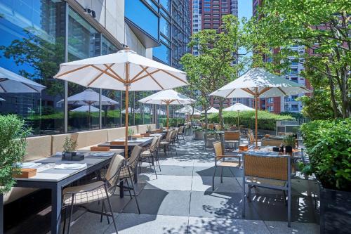 Roppongi Hotel | Elegant Grand Hyatt Tokyo: 5-Star Stay with Pool & Spa