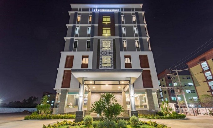 Samut Sakhon Hotel | Discover the Grand Inter Hotel: Highly Rated & Family-Friendly