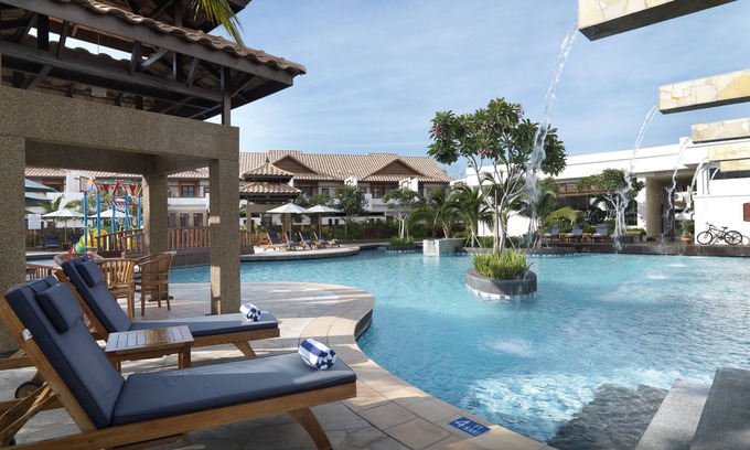 Taman Tanjung Resort | Experience Grand Lexis Port Dickson with Private Pools & Spa