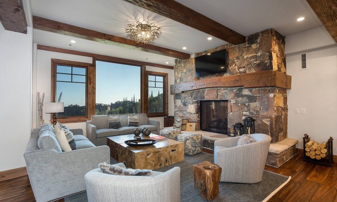 Empire Pass Condo | Inviting Grand Lodge at Deer Valley Resort - Ski-in/Ski-out