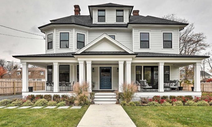 Long Branch House | Cozy Grand Long Branch Home Just Steps from the Beach!