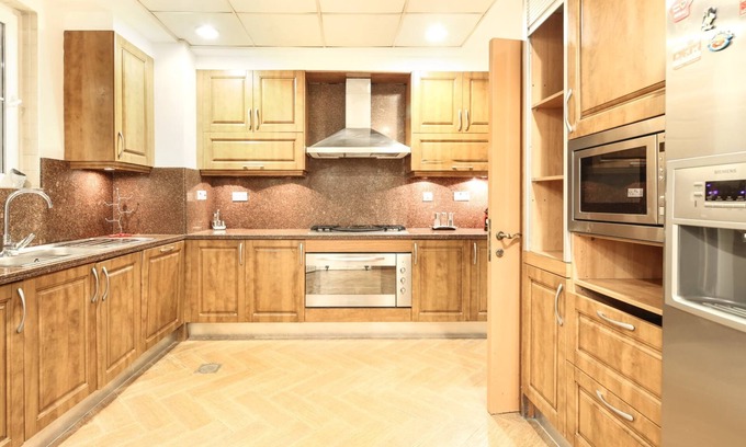 Arabian Ranches Villa | Elegant Villa in Arabian Ranches with Private Pool & Kitchen