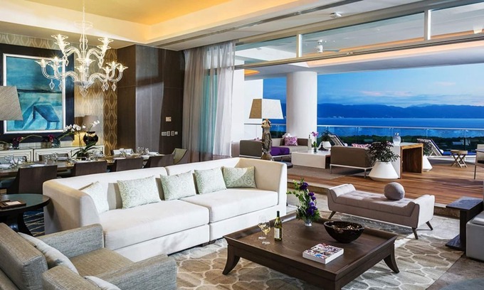 Bucerias Hotel | Explore Grand Luxxe: Family-Friendly 3 Bedroom Retreat