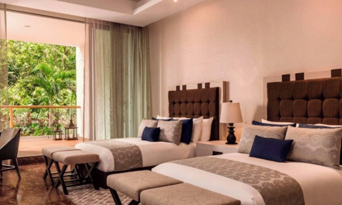 Villa Juarez Hotel | Grand Luxxe 4-Room Residence with Private Pool & Amenities