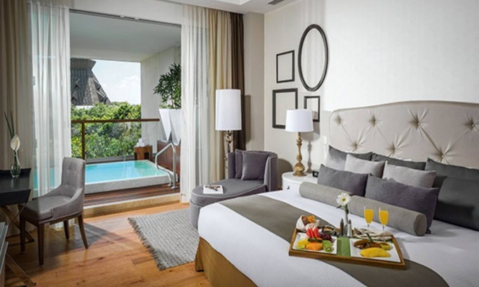 Villa Juarez House | Indulgent Grand Luxxe Two Bedroom Spa Suite for Families