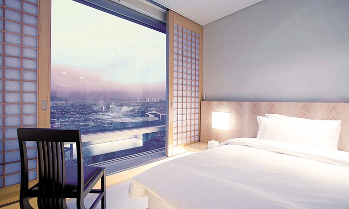 Changwon Hotel | Elegant Grand Mercure Ambassador Changwon with Pool & Spa