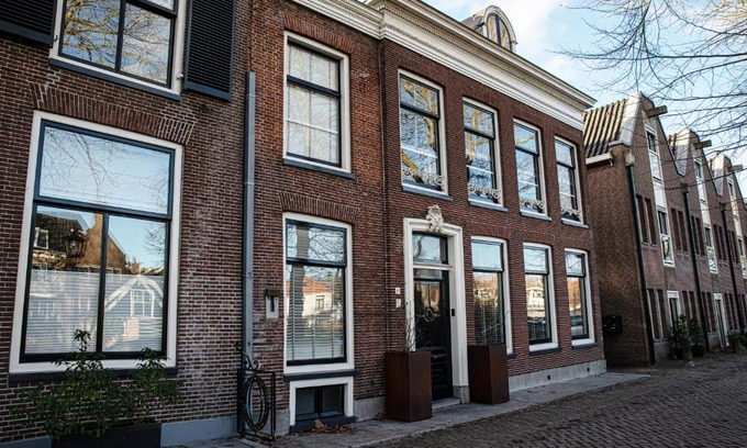 Edam Apartment | Elegant Grand Monumental Residence Edam - Rated 9.7/10