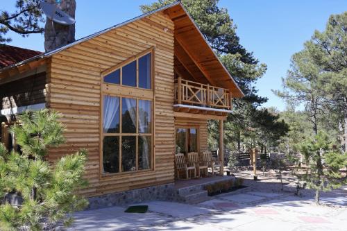 Creel Ski Chalet | Guest Rated 10/10 at Grand Mountain Cabañas Creel