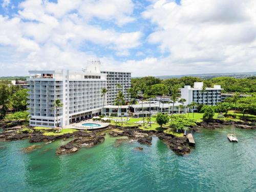 Kapoho Resort | Experience Grand Naniloa Hotel with Oceanfront Amenities