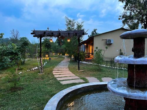 Tala Hotel | Explore Cozy Hotels in Tāla, India with Pool & Pets Welcome