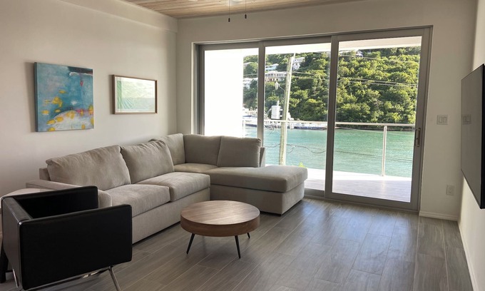 Estate Enighed Villa | Grand Opening Special- Edgewater Villas-2B/2Ba,neasy walking location to town