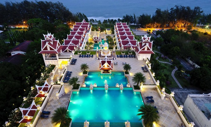 Cha-am Resort | Relaxing Ocean View at Grand Pacific Sovereign Resort & Spa