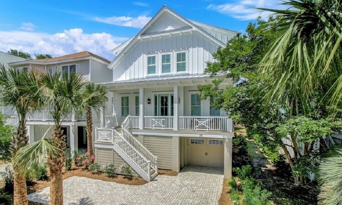 Isle of Palms House | Elegant Grand Pavilion 35: Oceanfront Retreat with Amenities
