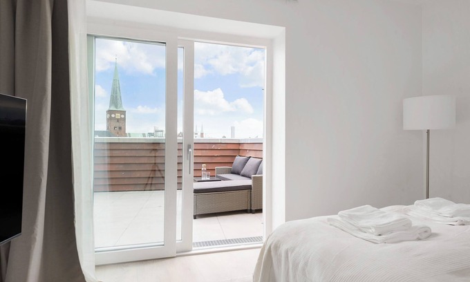 Midtbyen Apartment | Grand Penthouse Suite With Private Rooftop Terrace