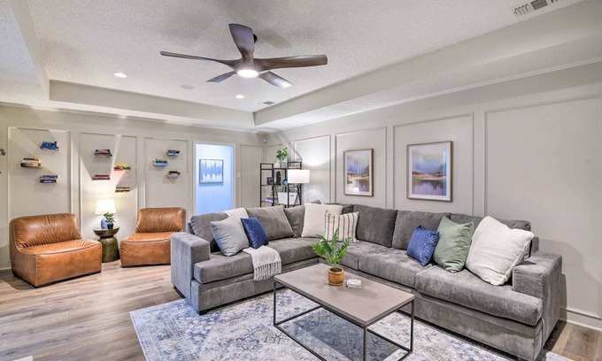Grand Prairie House | Grand Prairie Retreat - 3BD/2BA w/Yard