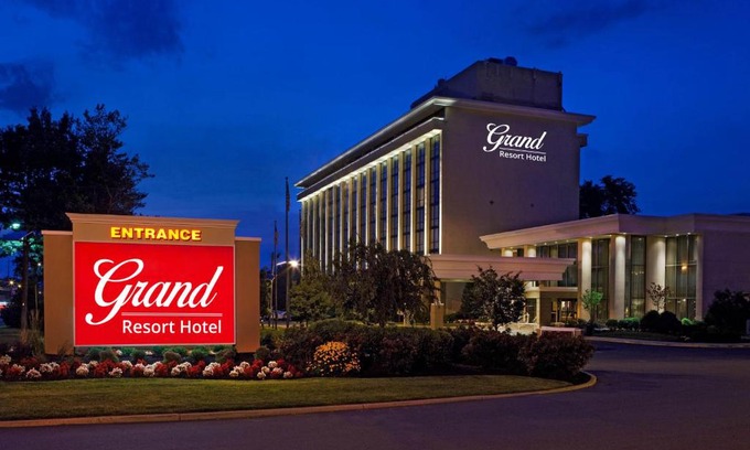 Mount Laurel Hotel | Beautiful Grand Resort Hotel in Mt Laurel, Philadelphia