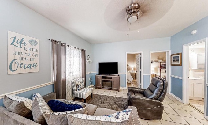 Crescent Beach Apartment | Top-Rated Family Getaway at Grand Strand Resorts III