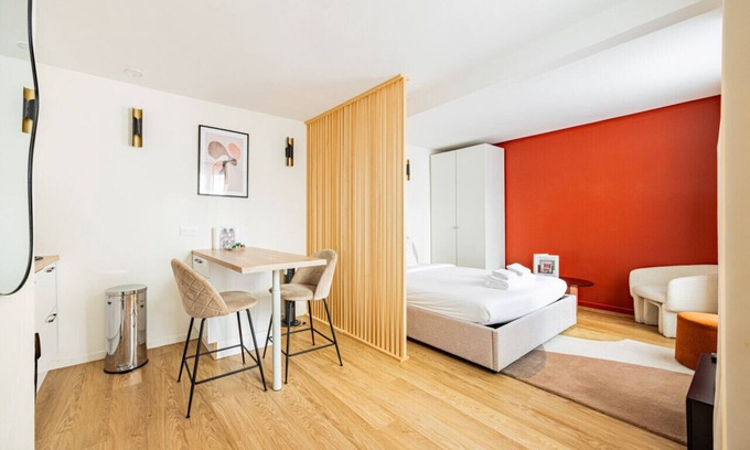 6th Arrondissement Apartment | Cozy Grand Studio Near Jardin Luxembourg with Full Amenities