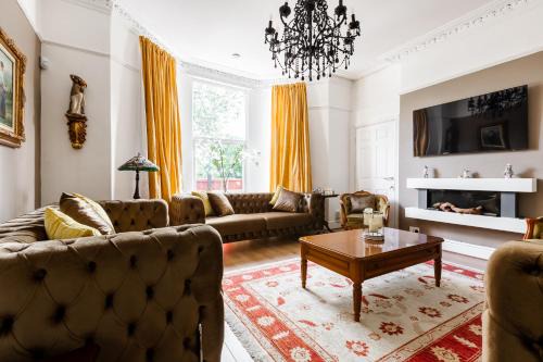 Liverpool Villa | Elegant Parkside Victorian Villa with Hot Tub & Cinema Room